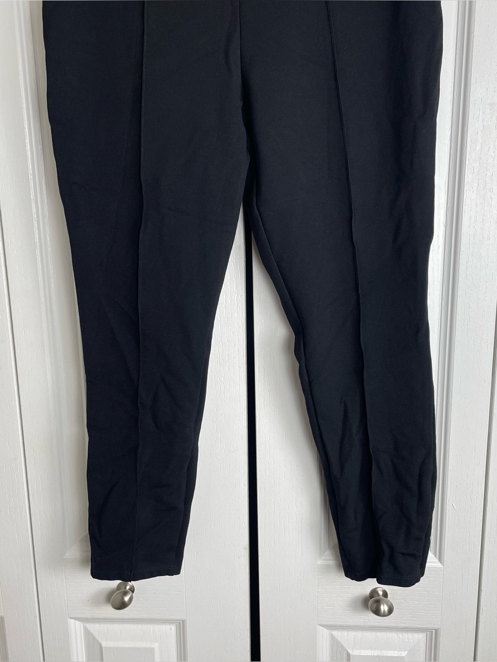 BOLD Elements Leggings Women’s L Black Seam Front Cut to Curve Slimming Stretch - Picture 4 of 12